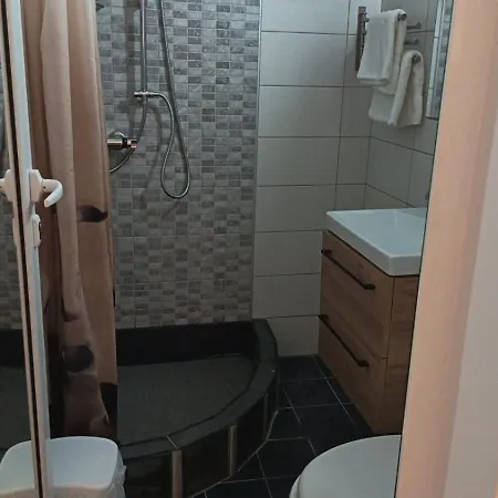 V & V Apartament