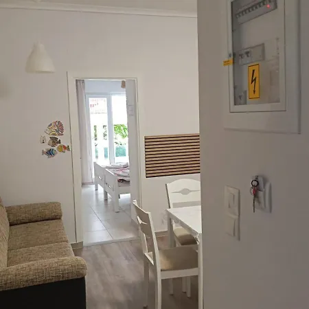 Apartament V & V Nea Kallikrateia