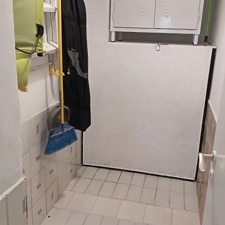 Apartament V & V