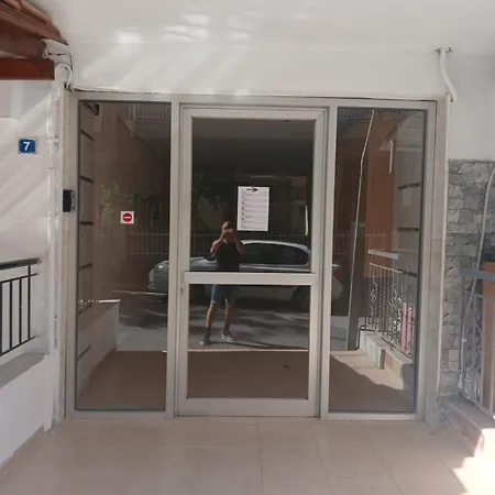 V & V Apartament *