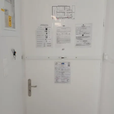 V & V Apartament *