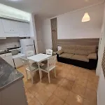 شقة V & V Nea Kallikrateia