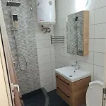 V & V شقة
